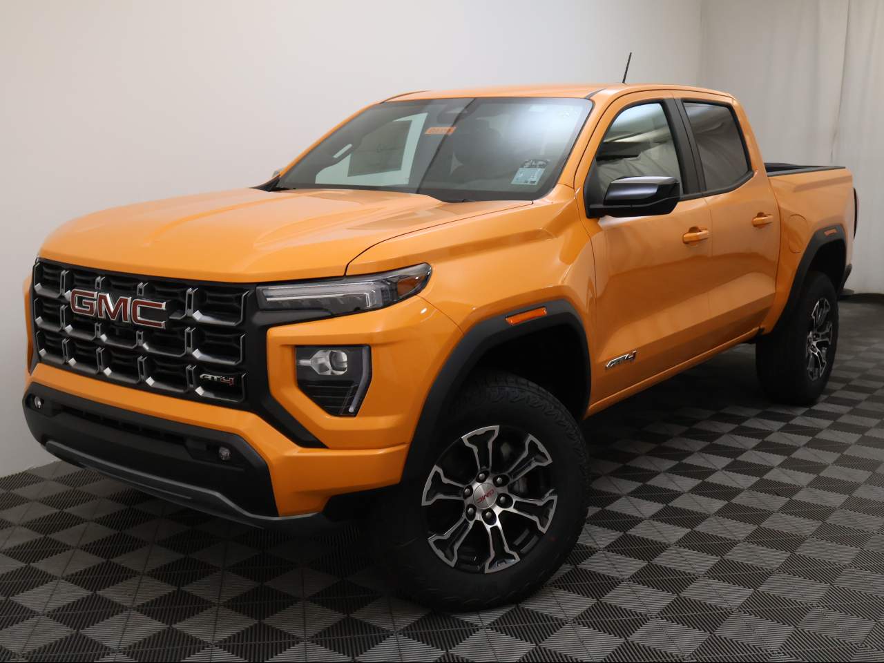 2025 GMC Canyon AT4 4WD