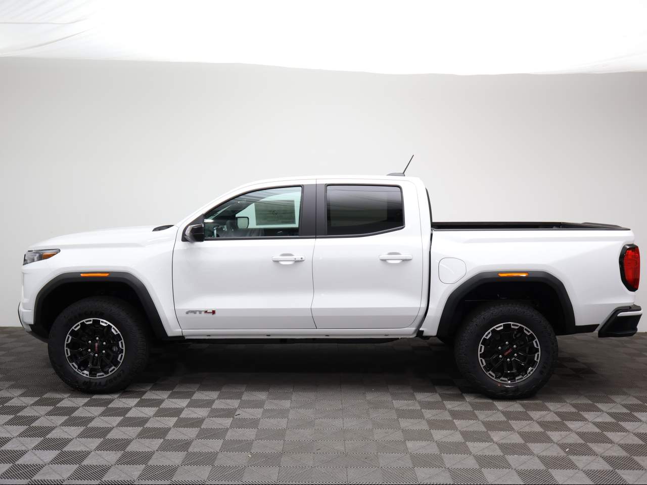 2026 GMC Canyon AT4 4WD