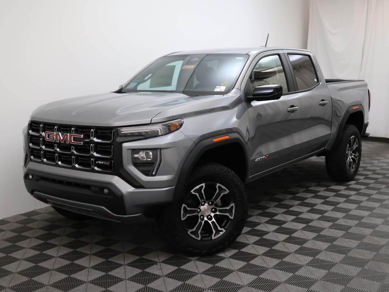 2025 GMC Canyon AT4 4WD