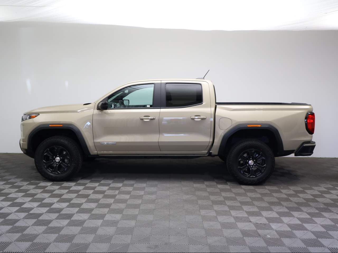 2024 GMC Canyon Elevation Crew Cab