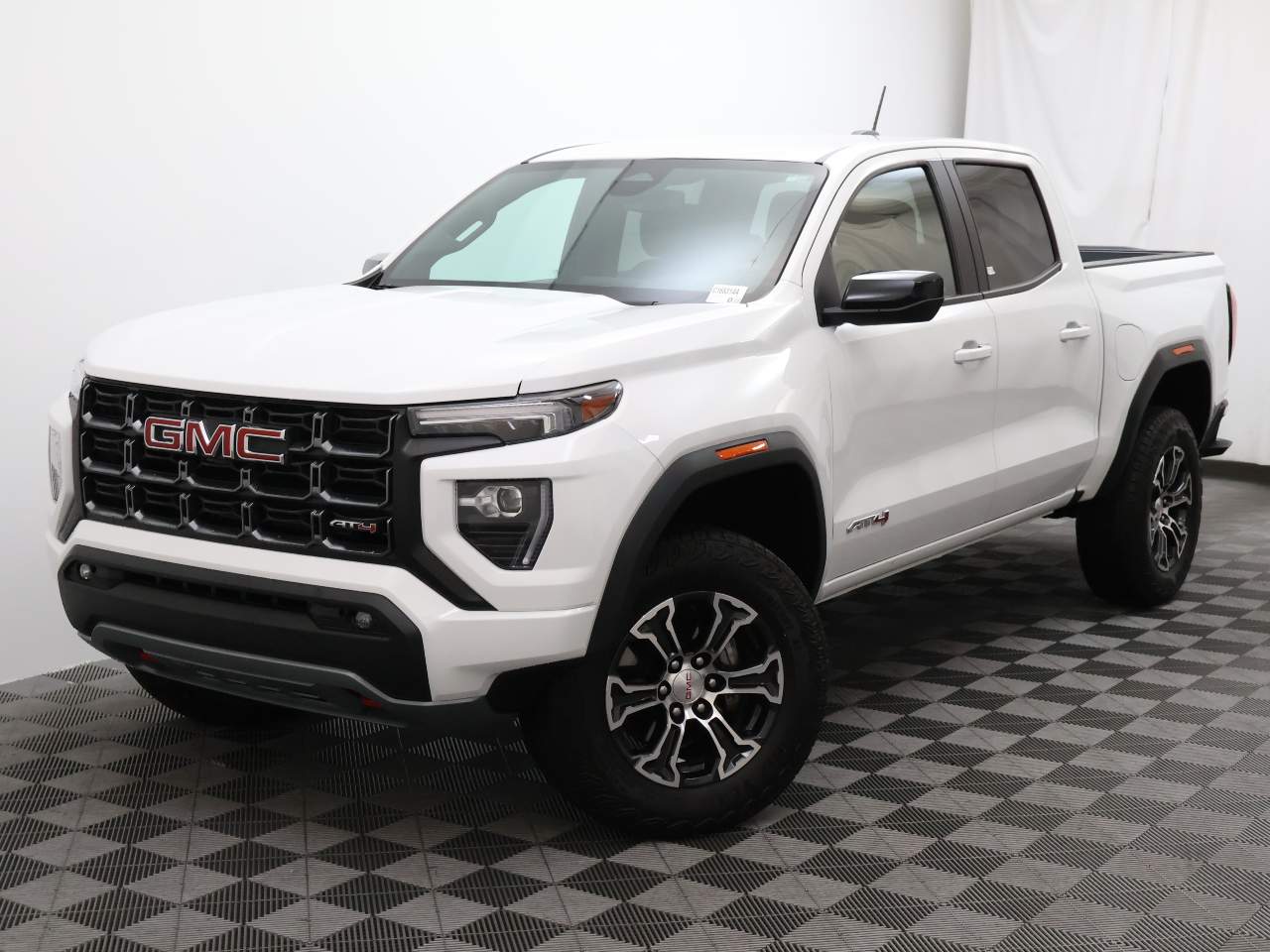 2023 GMC Canyon AT4 Crew Cab