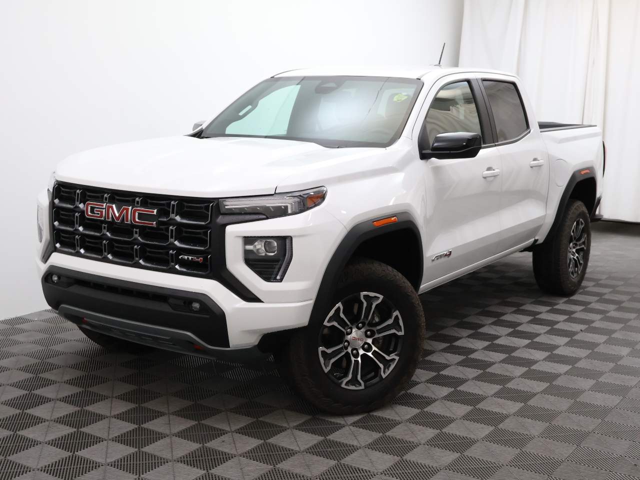 2023 GMC Canyon AT4 Crew Cab