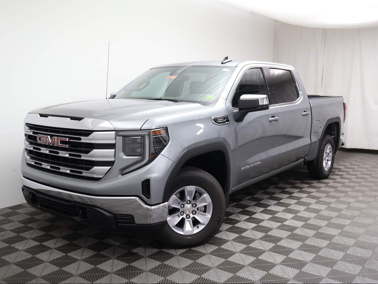 2026 GMC Sierra 1500 Crew Cab SLE 4WD