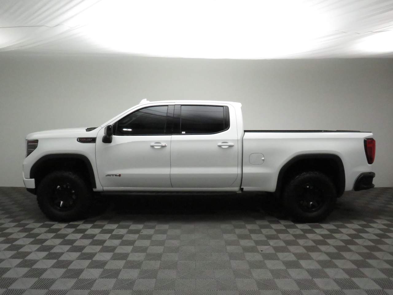 2022 GMC Sierra 1500 AT4 Crew Cab