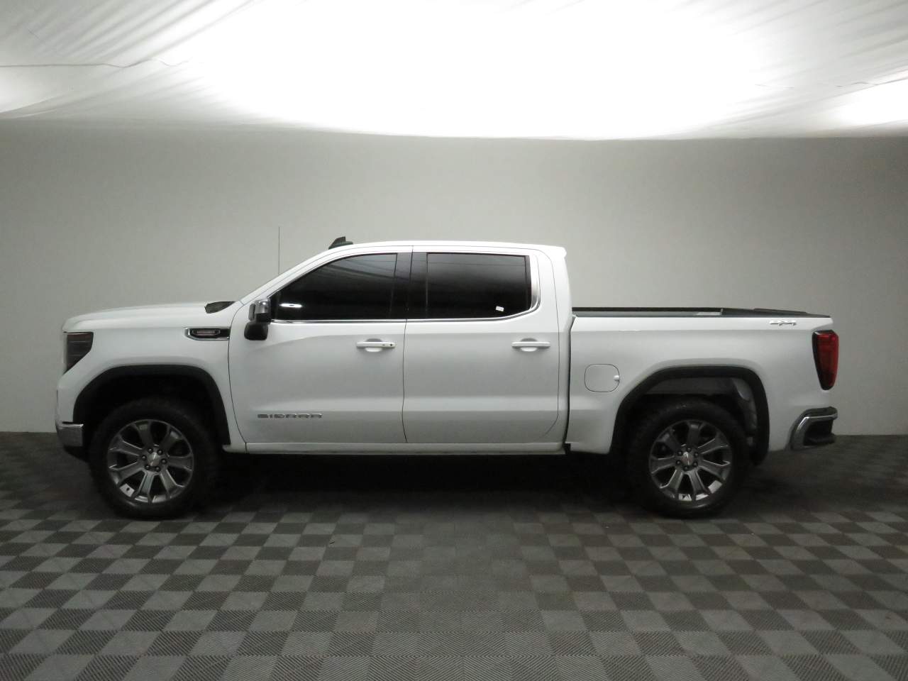 2024 GMC Sierra 1500 SLE Crew Cab