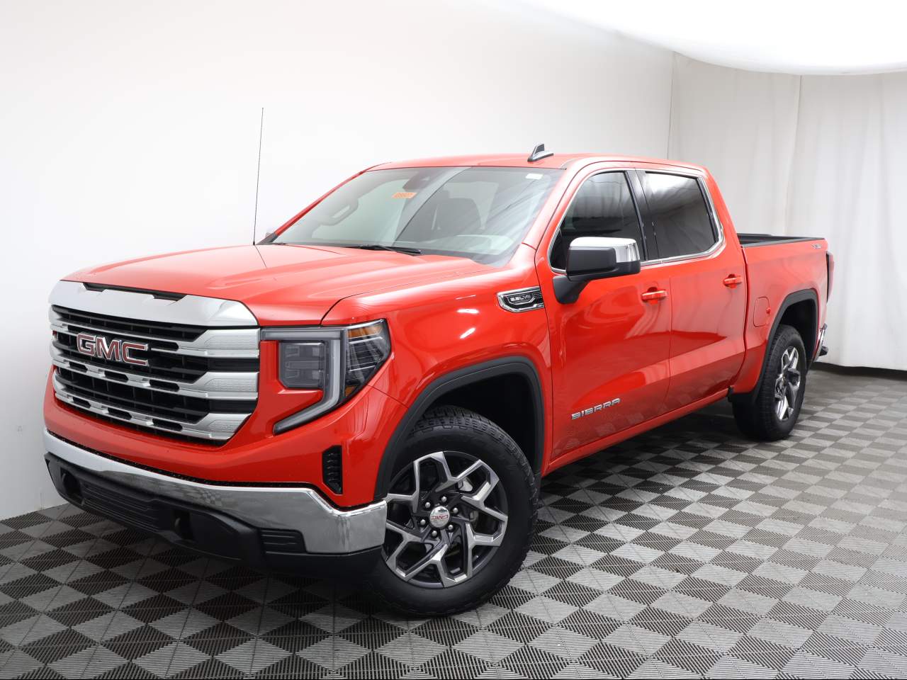 2026 GMC Sierra 1500 Crew Cab SLE 4WD