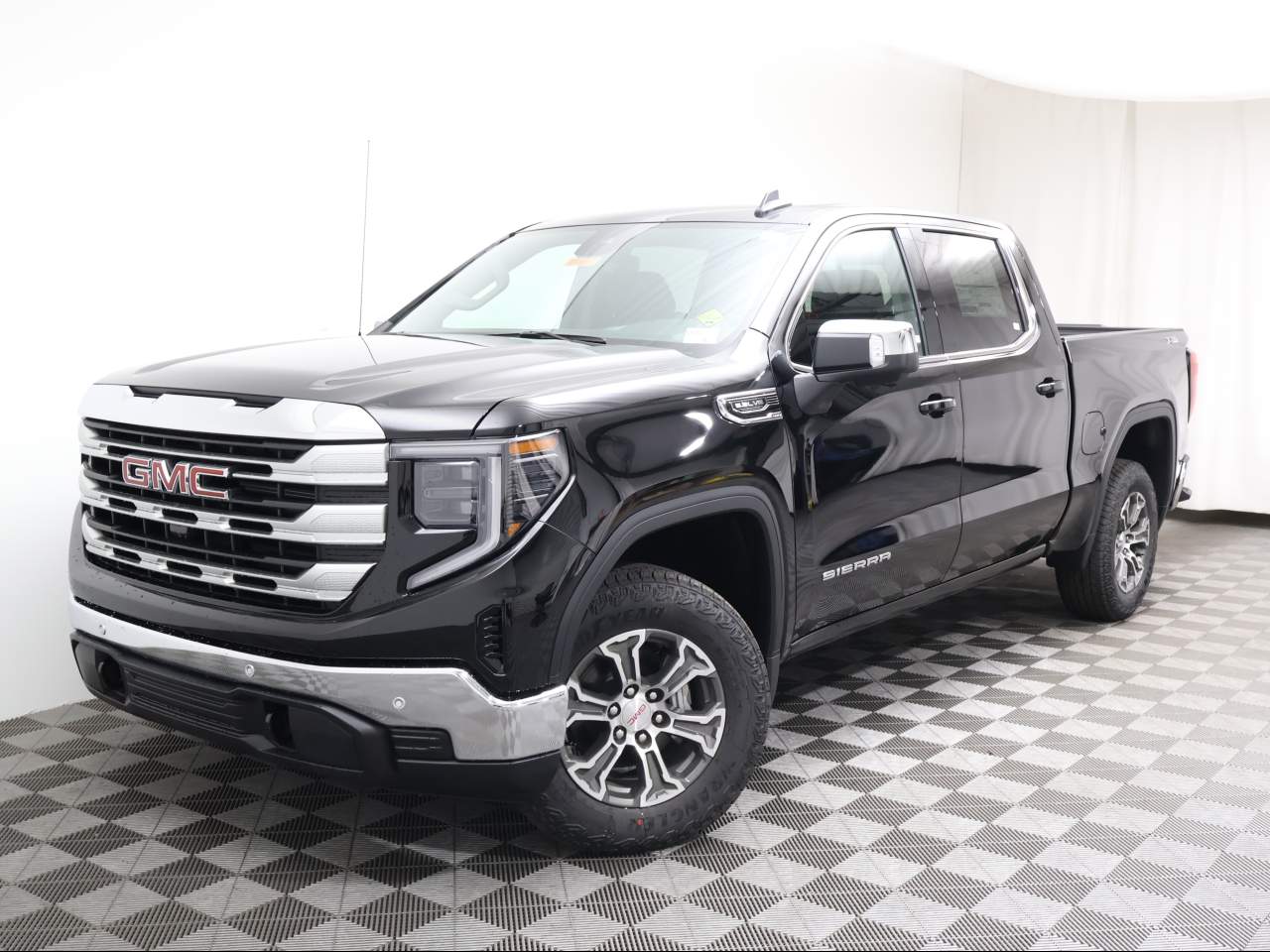 2026 GMC Sierra 1500 Crew Cab SLE 4WD