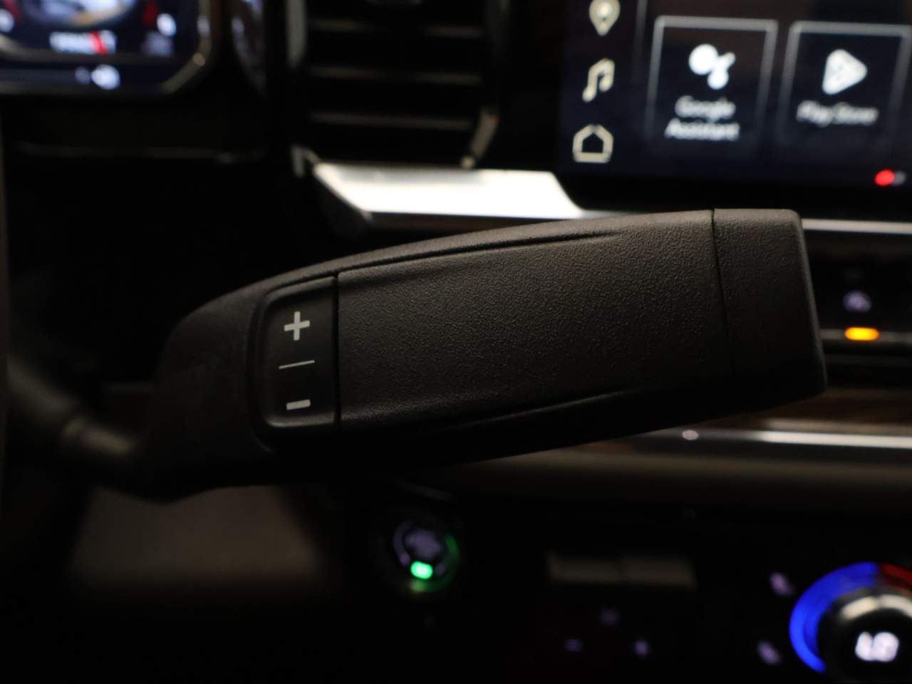 2025 GMC Sierra 1500 Crew Cab SLE 4WD