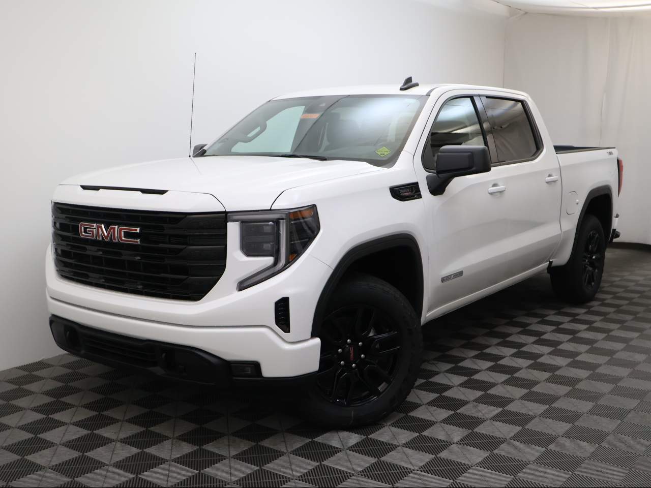 2025 GMC Sierra 1500 Crew Cab Elevation 4WD
