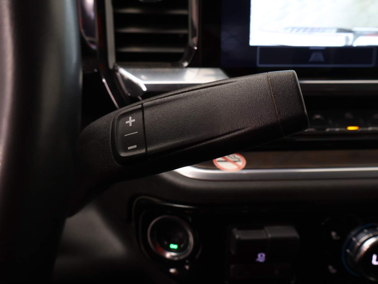 2025 GMC Sierra 1500 SLT Crew Cab