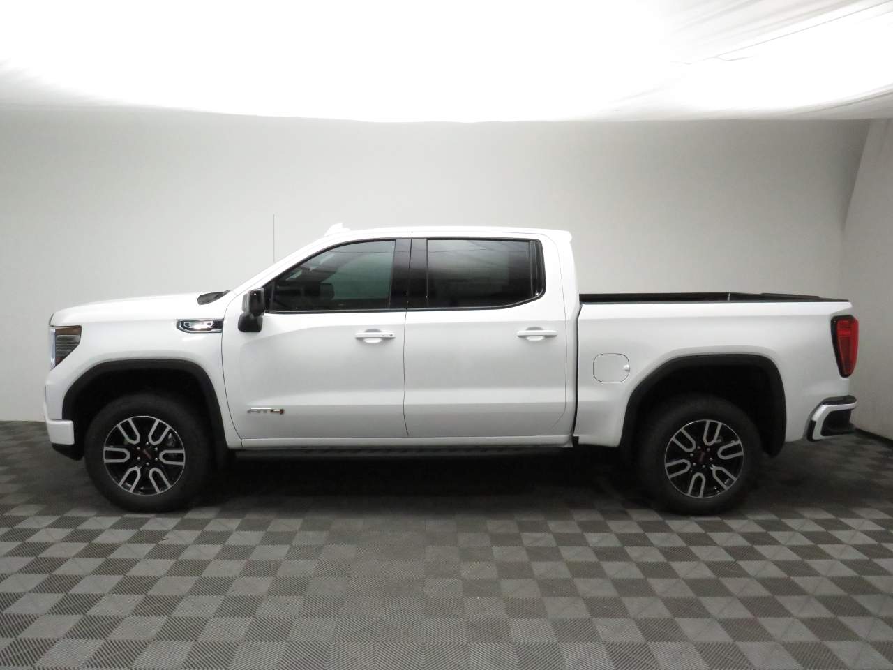 2026 GMC Sierra 1500 Crew Cab AT4 4WD