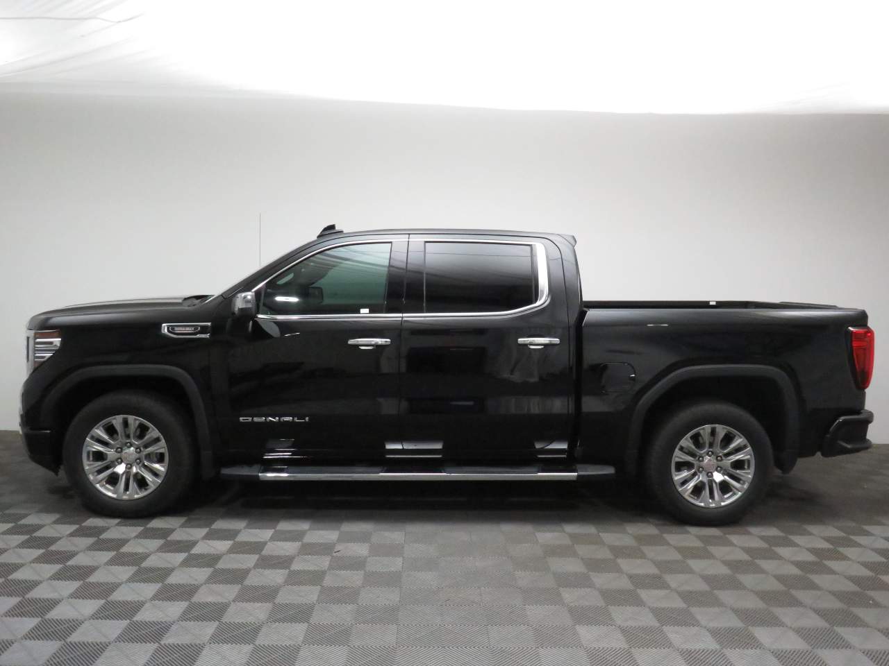 2023 GMC Sierra 1500 Denali Crew Cab