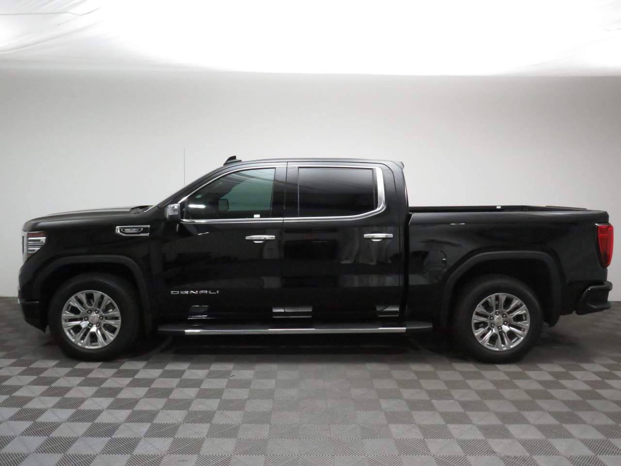 2023 GMC Sierra 1500 Denali Crew Cab