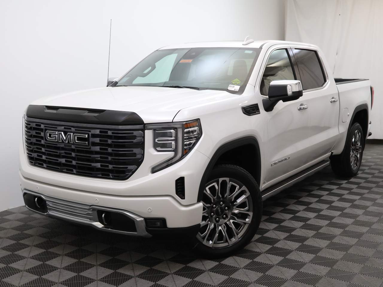 2025 GMC Sierra 1500 Crew Cab Denali Ultimate 4WD