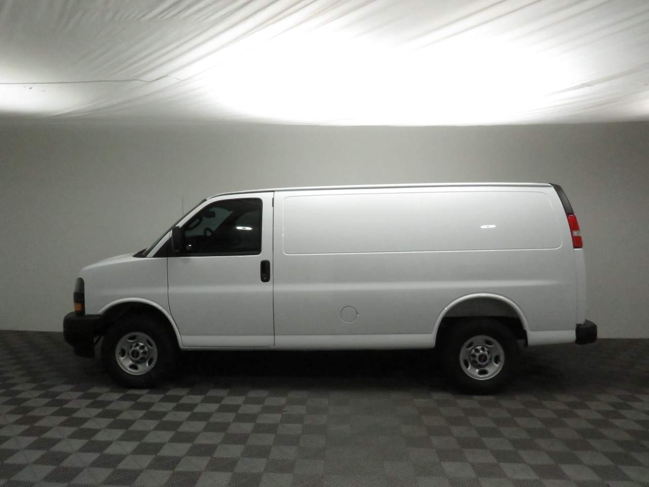 2026 GMC Savana 2500