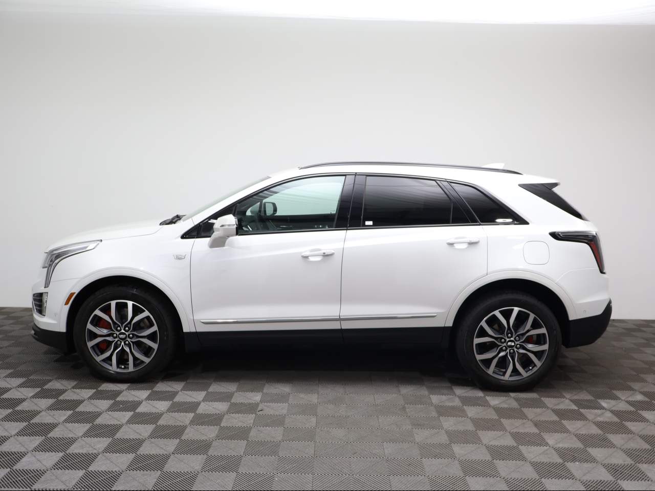 2023 Cadillac XT5 Sport