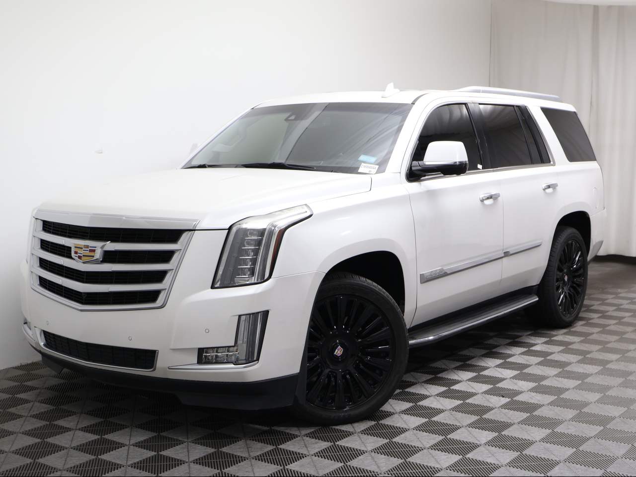 2016 Cadillac Escalade Luxury Collection