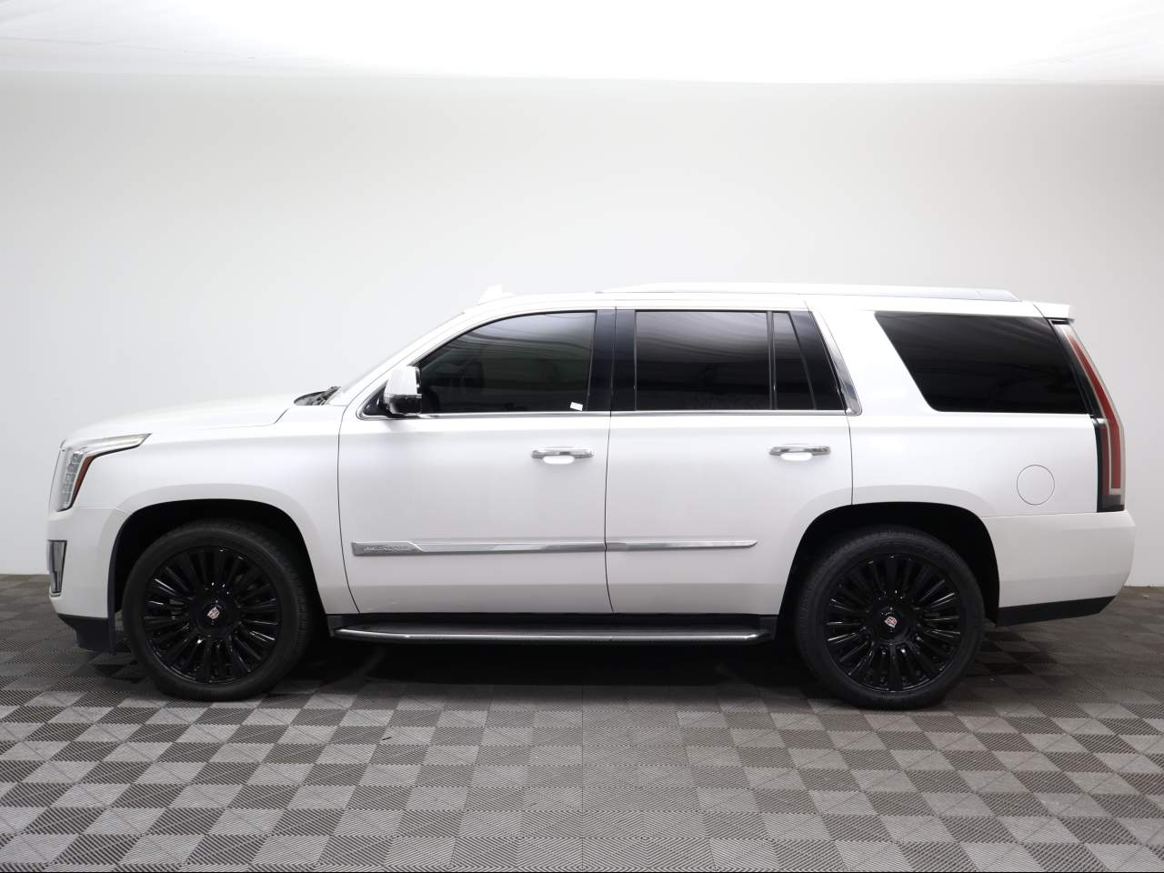 2016 Cadillac Escalade Luxury Collection
