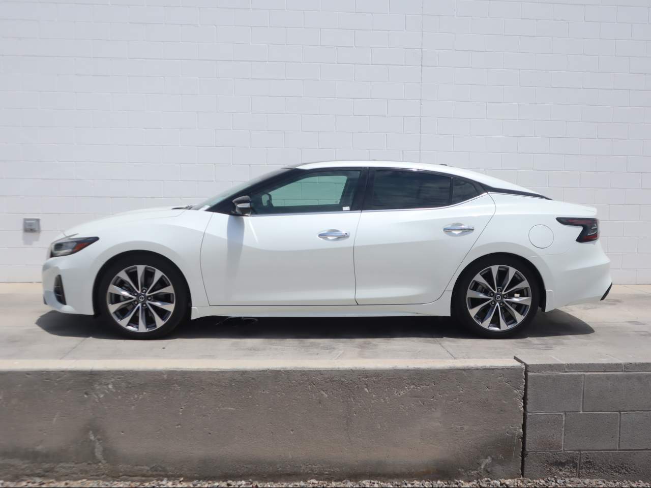 Used 2022 Nissan Maxima Platinum with VIN 1N4AA6FV3NC507753 for sale in Yuma, AZ