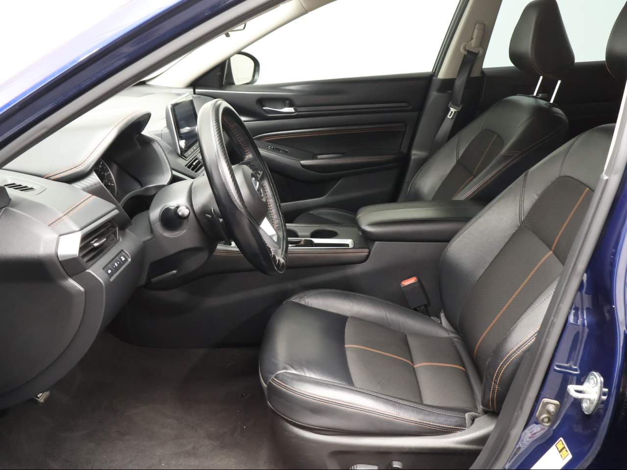 2022 Nissan Altima SR - Photo 8