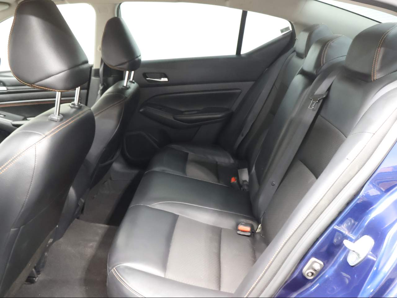 2022 Nissan Altima SR - Photo 9