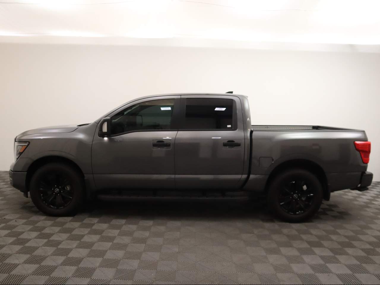 Used 2024 Nissan Titan SV with VIN 1N6AA1ED7RN101505 for sale in Yuma, AZ