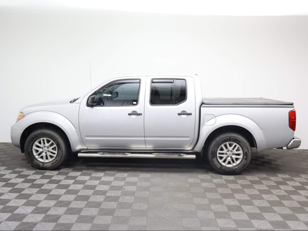 2016 Nissan Frontier SV Crew Cab