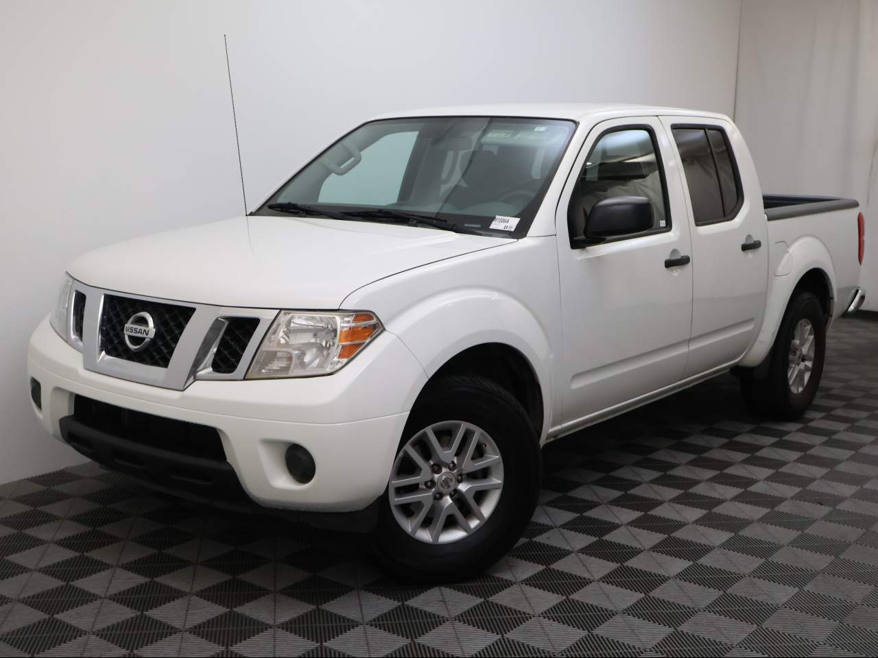 2019 Nissan Frontier SV Crew Cab