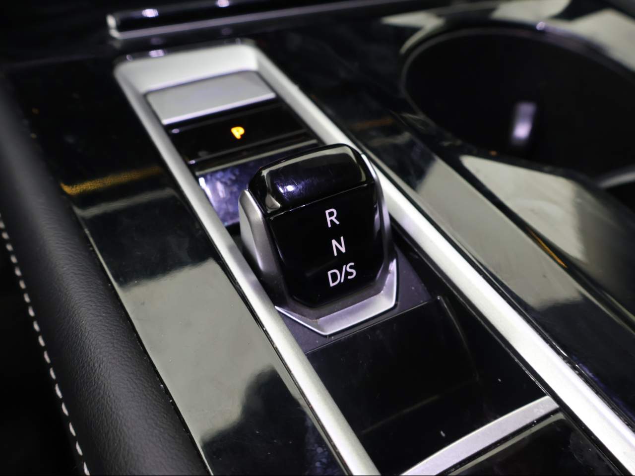 2024 Volkswagen Atlas SEL 4Motion