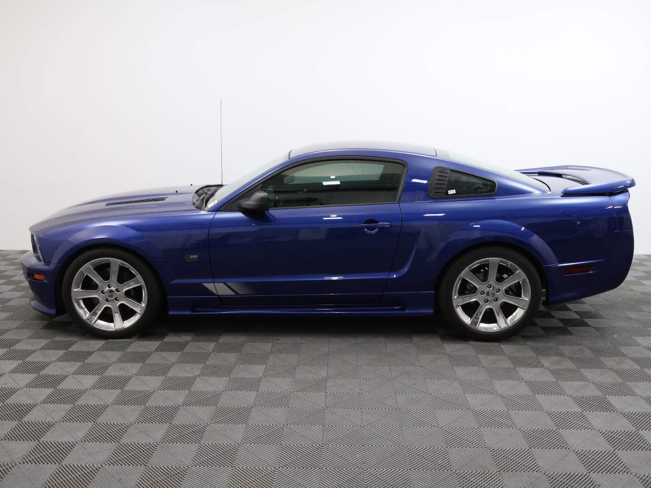 2005 Ford Mustang GT Premium