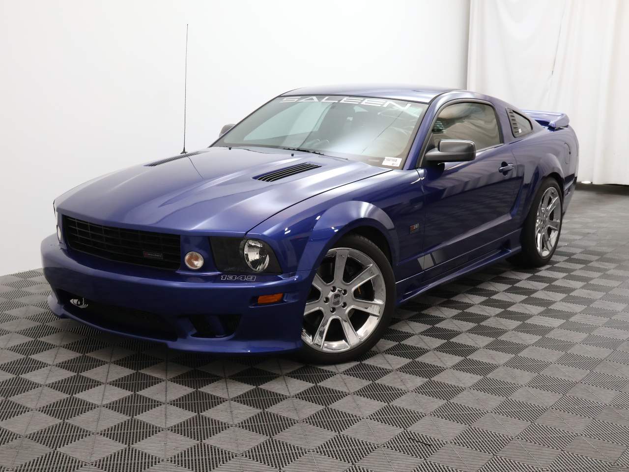 2005 Ford Mustang GT Premium