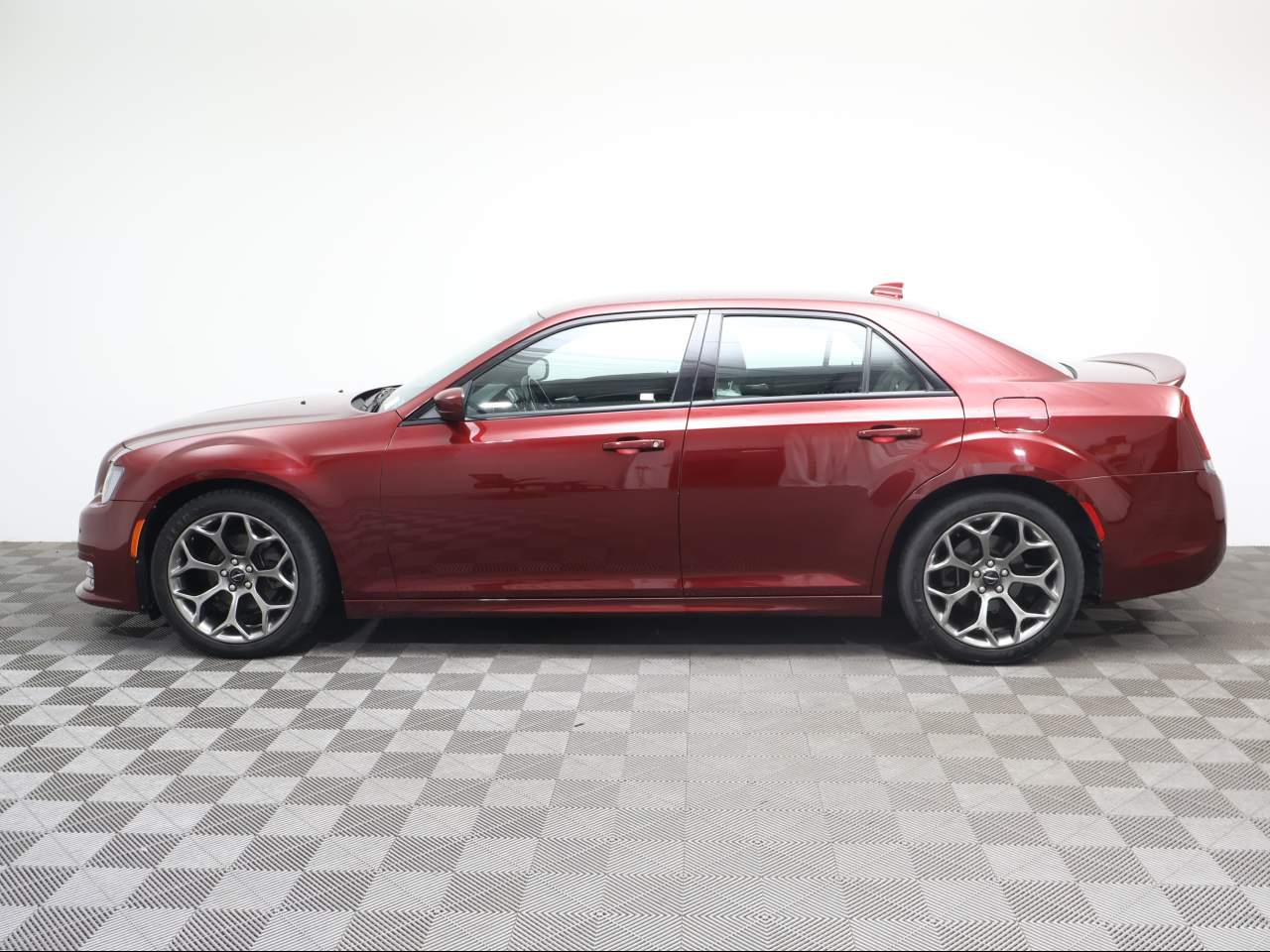 2018 Chrysler 300 S