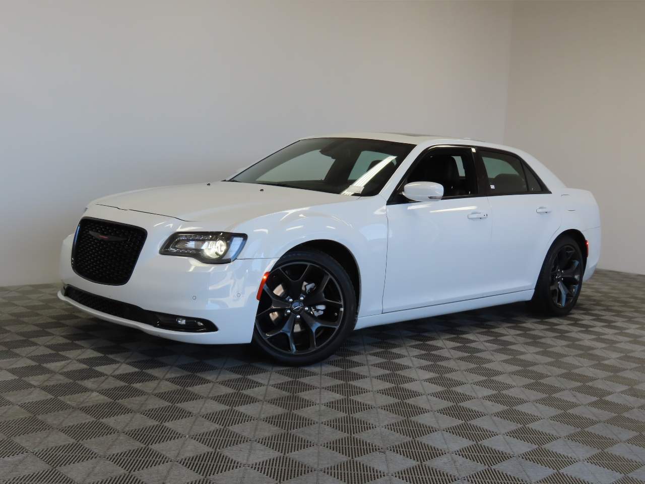 2022 Chrysler 300 S V6