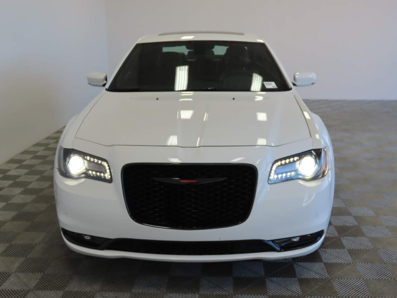 2022 Chrysler 300 S V6