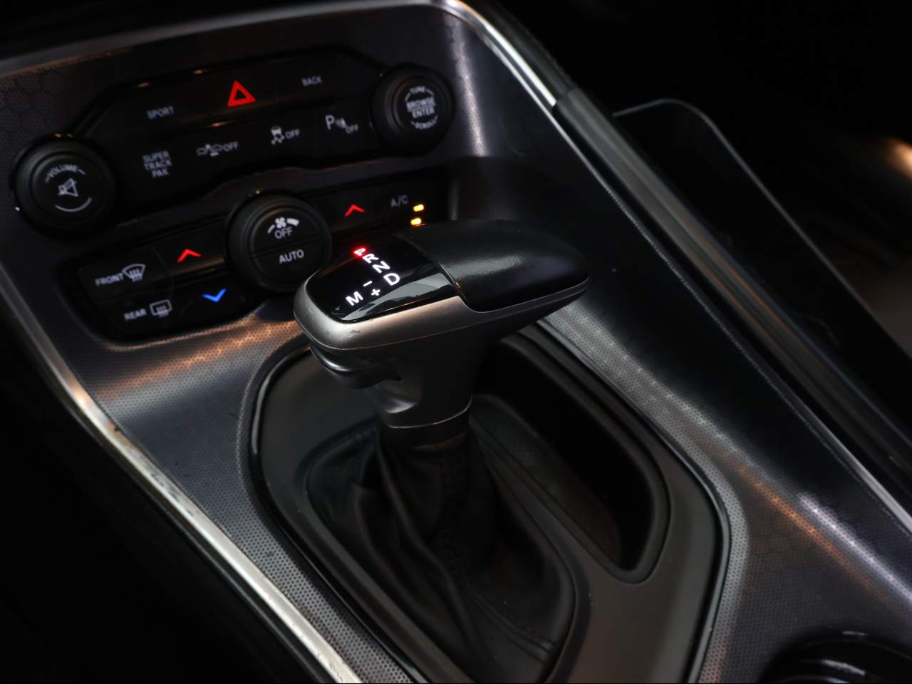 2015 Dodge Challenger R/T Plus