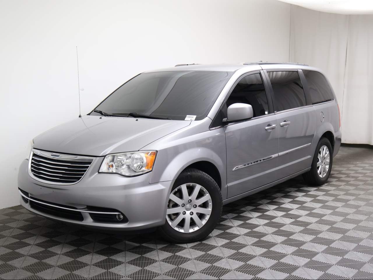 2013 Chrysler Town and Country Touring
