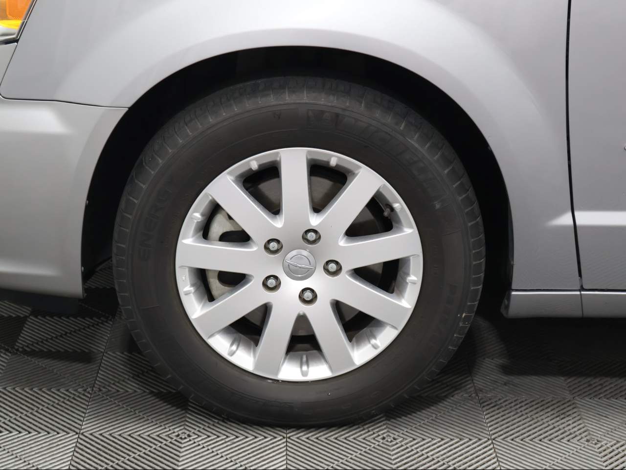 2013 Chrysler Town & Country Touring - Photo 6