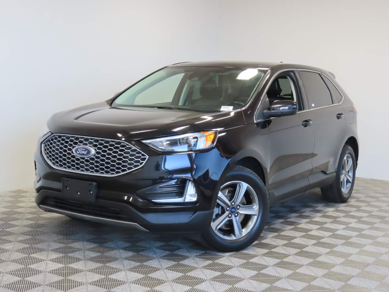 2023 Ford Edge SEL AWD's photo