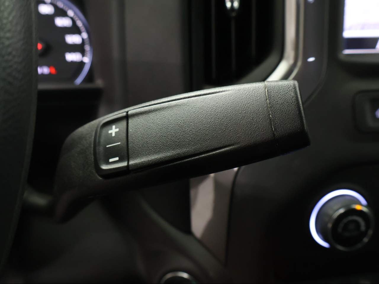 2025 Chevrolet Silverado 2500HD Custom Crew Cab