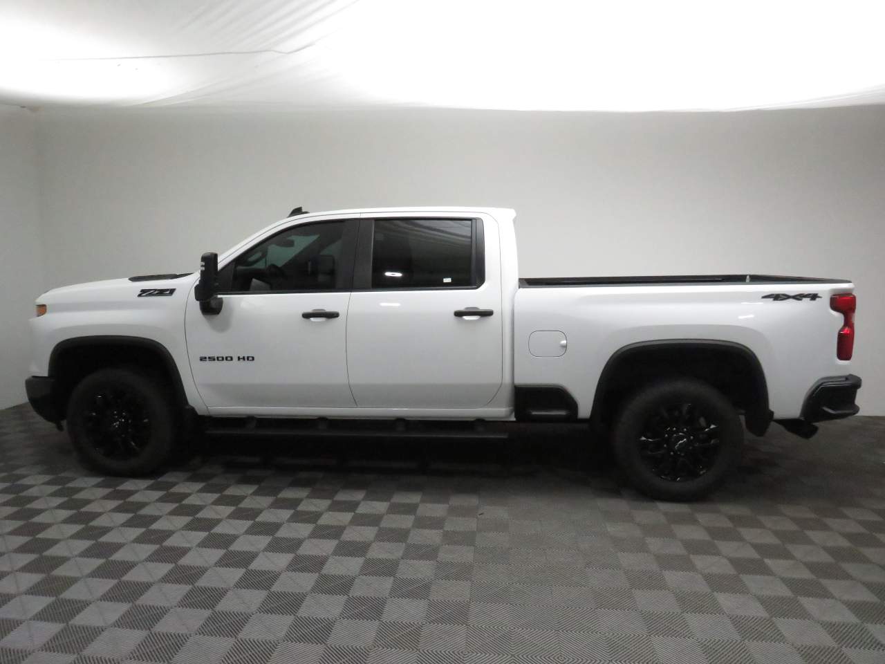 2025 Chevrolet Silverado 2500HD Custom Crew Cab