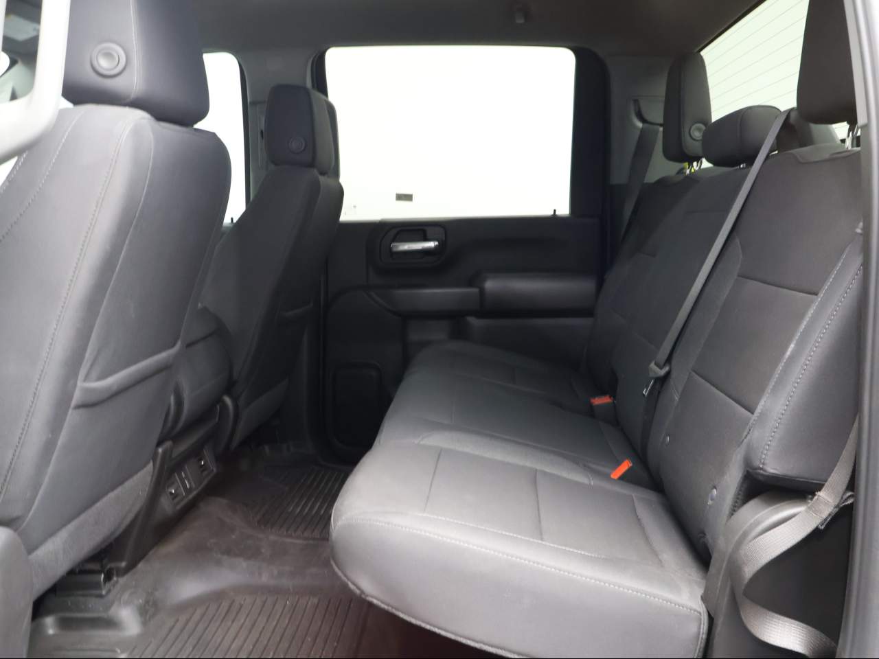 2025 Chevrolet Silverado 2500HD Custom - Photo 9