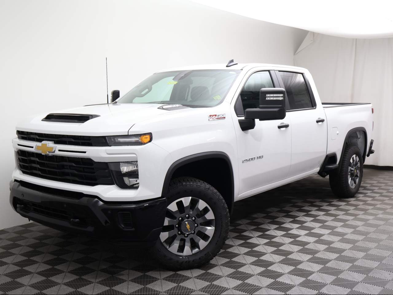 2025 Chevrolet Silverado 2500HD Crew Cab Custom 4WD