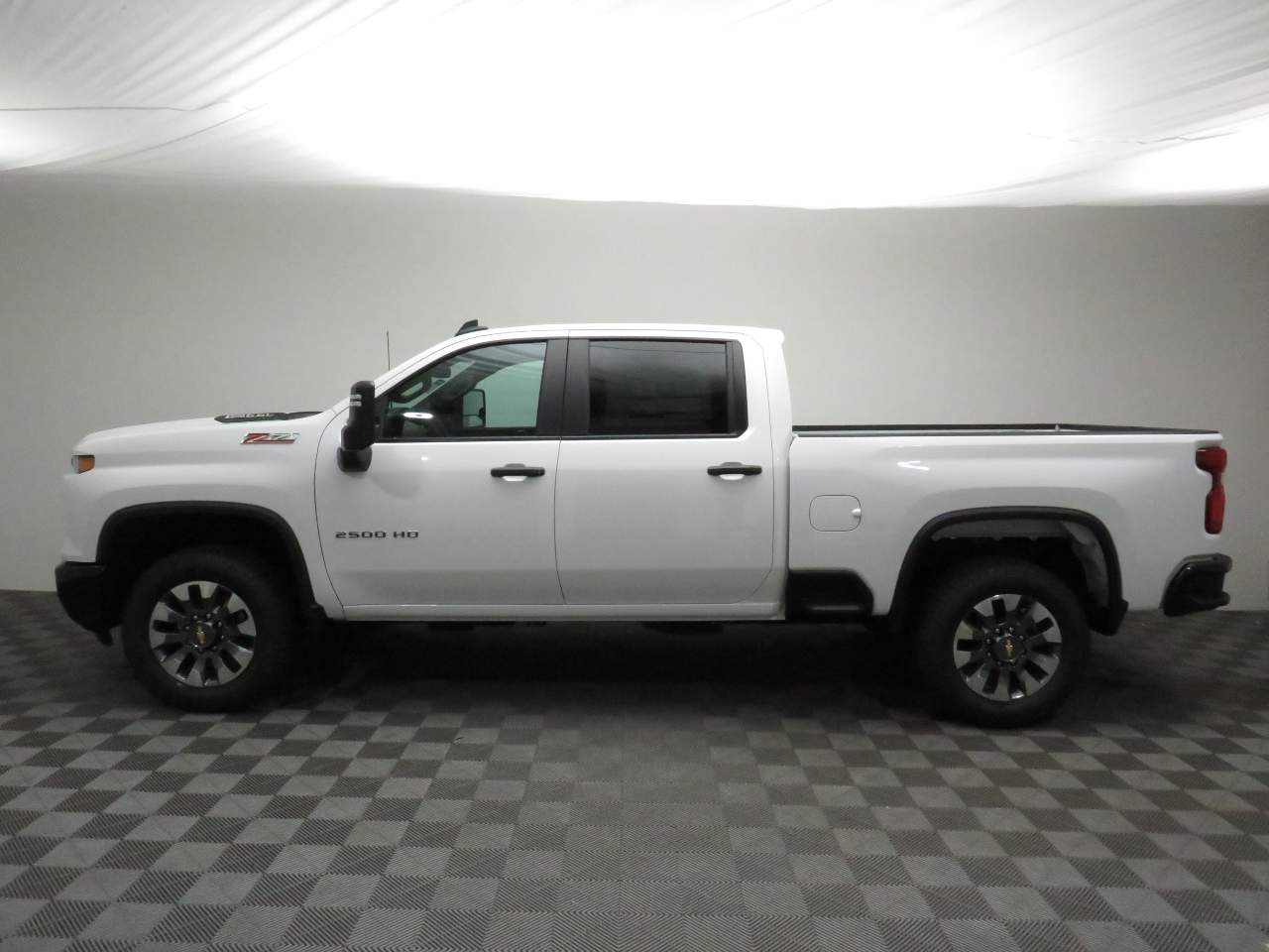 2025 Chevrolet Silverado 2500HD Crew Cab Custom 4WD