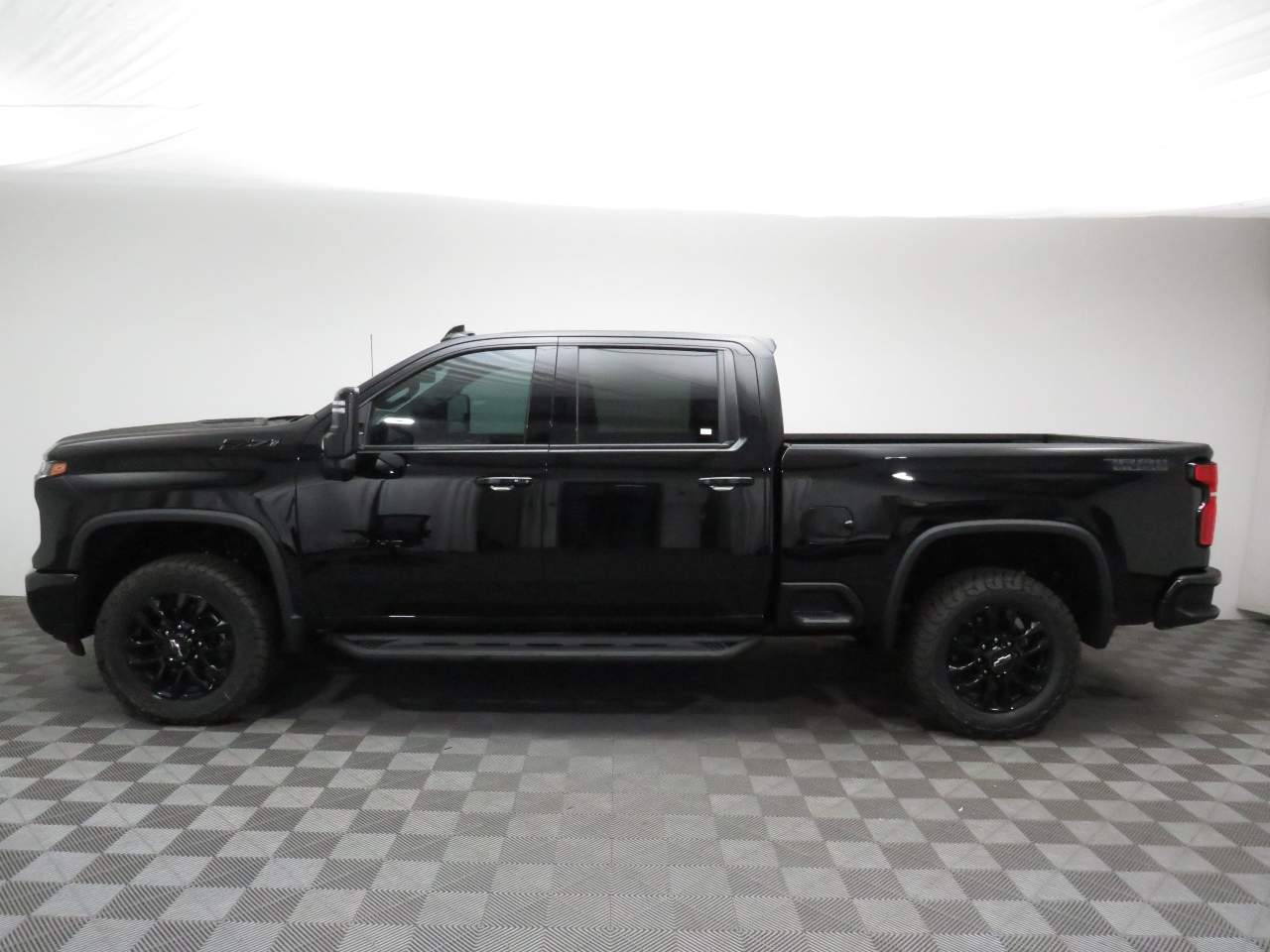 2025 Chevrolet Silverado 2500HD Crew Cab LTZ 4WD
