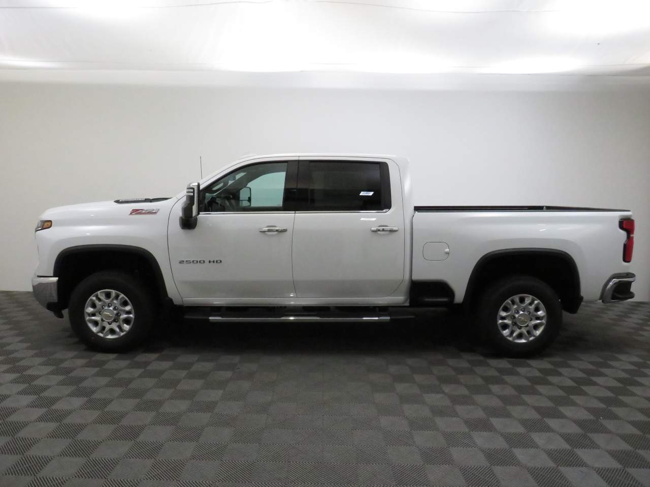 2025 Chevrolet Silverado 2500HD Crew Cab LTZ 4WD