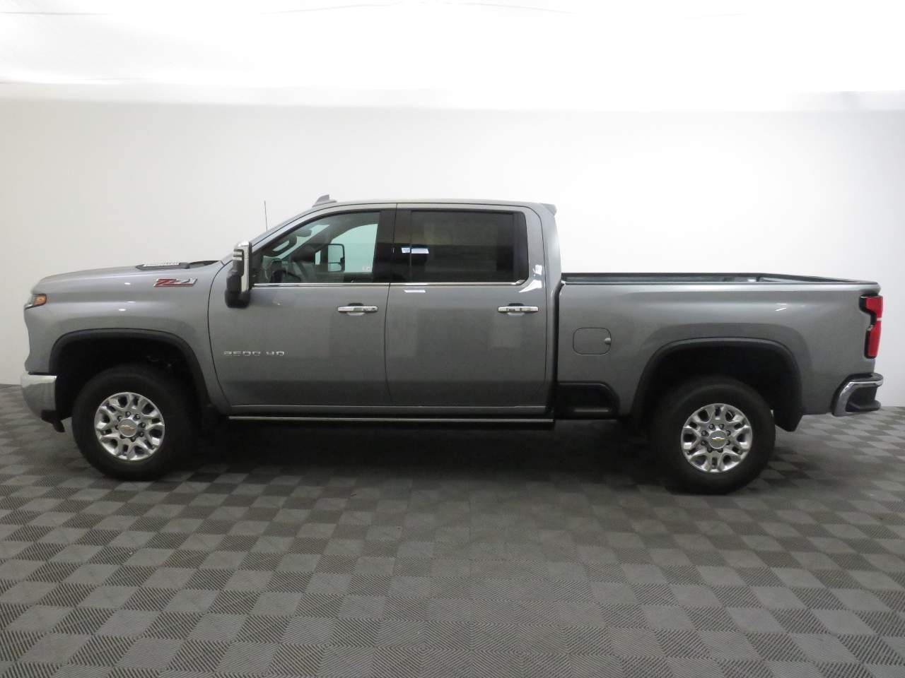 2025 Chevrolet Silverado 2500HD Crew Cab LTZ 4WD