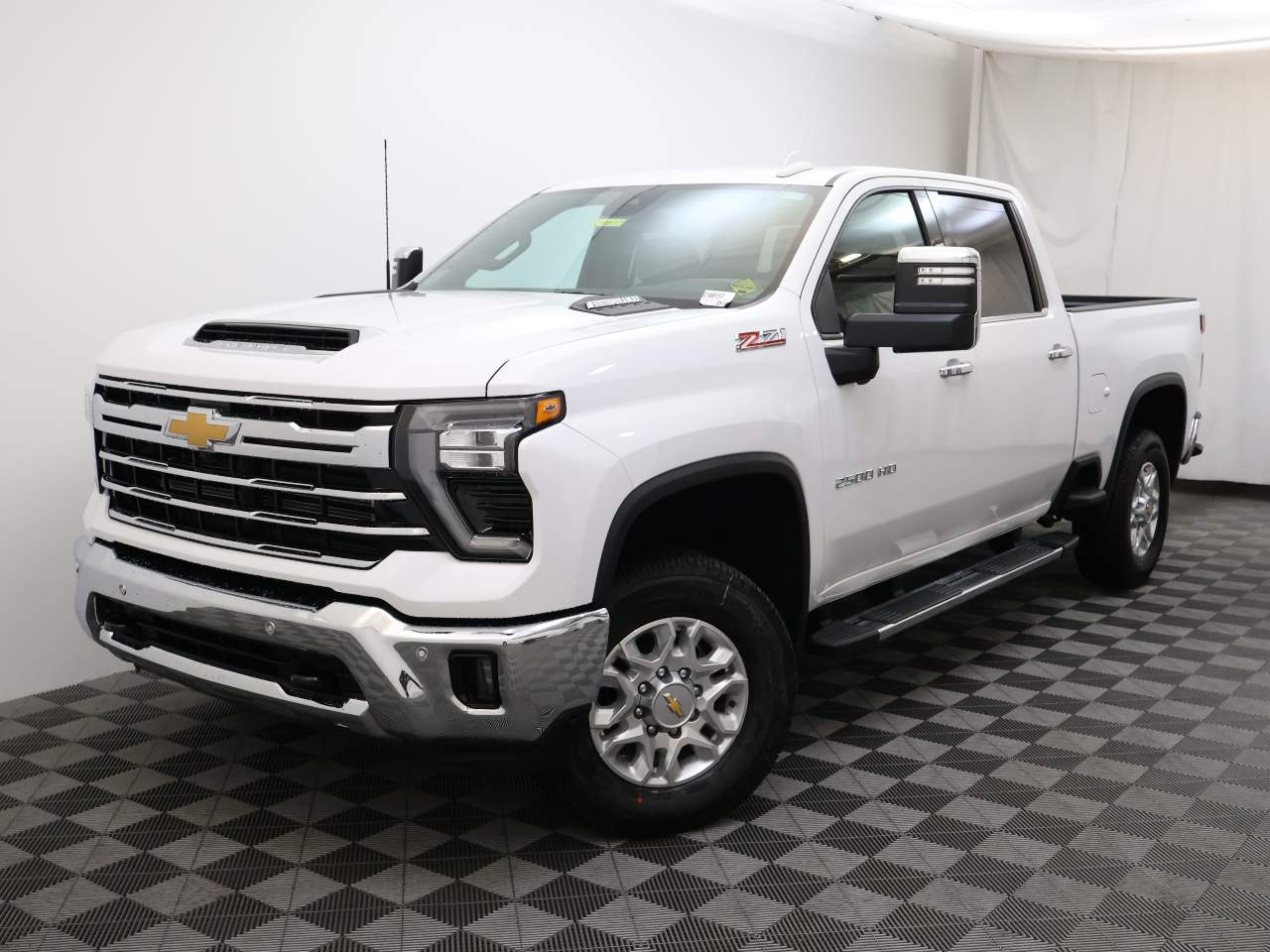 2025 Chevrolet Silverado 2500HD Crew Cab LTZ 4WD