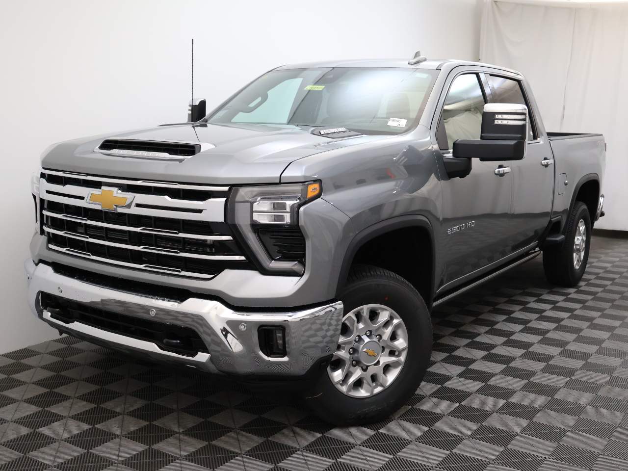 2025 Chevrolet Silverado 2500HD Crew Cab LTZ 4WD