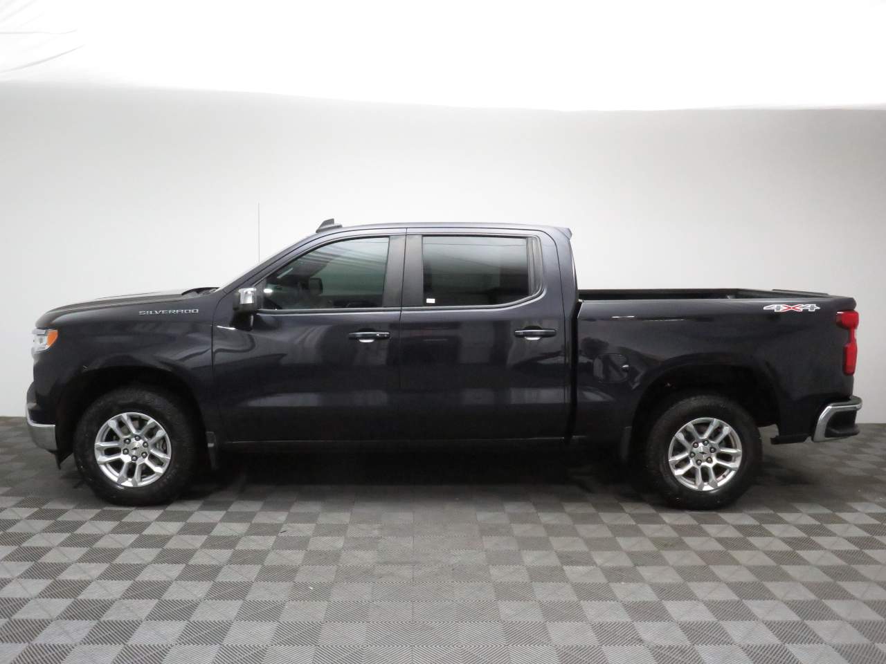 2022 Chevrolet Silverado 1500 LT Crew Cab