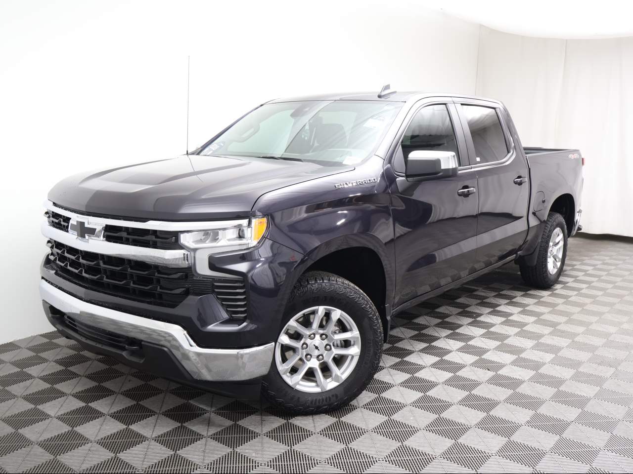 2022 Chevrolet Silverado 1500 LT Crew Cab